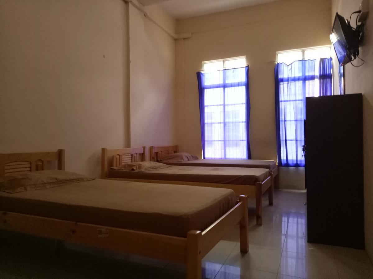 نزل ناغويافي D'Kost Batam المظهر الخارجي الصورة